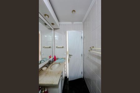 Apartamento à venda com 122m², 4 quartos e 2 vagasBanheiro