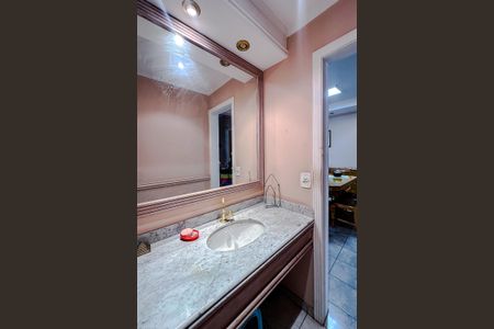 Apartamento à venda com 122m², 4 quartos e 2 vagasLavabo