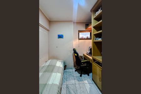 Apartamento à venda com 122m², 4 quartos e 2 vagasEscritório