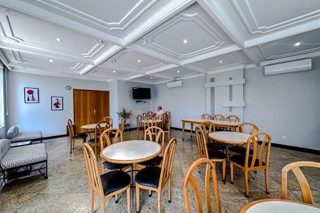 Apartamento à venda com 122m², 4 quartos e 2 vagasÁrea comum - Salão de festas