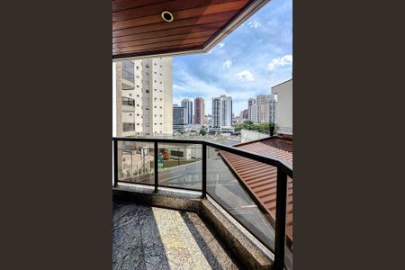 Apartamento à venda com 122m², 4 quartos e 2 vagasVaranda da Suíte