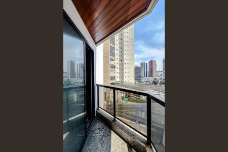 Apartamento à venda com 122m², 4 quartos e 2 vagasVaranda da Suíte