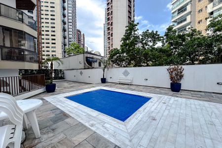 Apartamento à venda com 122m², 4 quartos e 2 vagasÁrea comum - Piscina