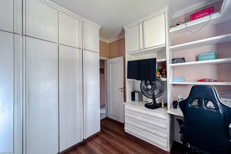 Apartamento à venda com 122m², 4 quartos e 2 vagasQuarto 3