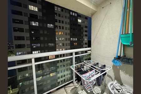 Apartamento à venda com 57m², 2 quartos e 1 vagaVaranda