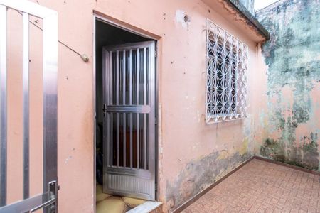 Casa à venda com 558m², 5 quartos e sem vaga Casa à venda com 558m², 5 quartos e sem vagaCasa 1 - Varanda da entrada