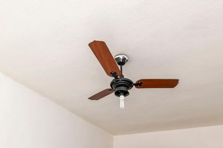 Casa à venda com 558m², 5 quartos e sem vaga Casa à venda com 558m², 5 quartos e sem vagaCasa 2 - Quarto 3