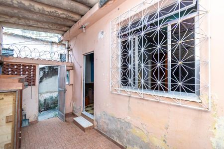 Casa à venda com 558m², 5 quartos e sem vaga Casa à venda com 558m², 5 quartos e sem vagaCasa 1 - Varanda da entrada