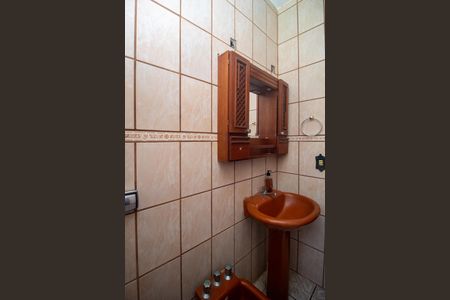 Casa à venda com 300m², 3 quartos e 1 vaga Casa à venda com 300m², 3 quartos e 1 vagabanheiro 2