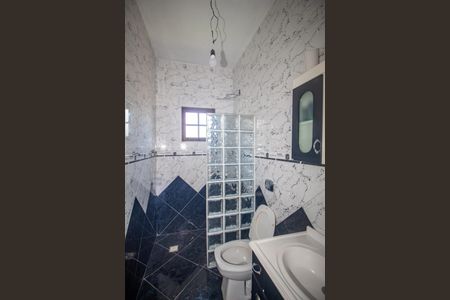 Casa à venda com 300m², 3 quartos e 1 vaga Casa à venda com 300m², 3 quartos e 1 vagabanheiro 4