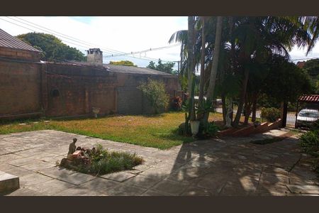 Casa à venda com 300m², 3 quartos e 1 vaga Casa à venda com 300m², 3 quartos e 1 vagaJardim/fachada