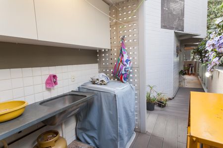 Apartamento à venda com 139m², 2 quartos e 2 vagas Apartamento à venda com 139m², 2 quartos e 2 vagasÁrea de Serviço