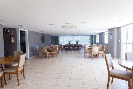 Apartamento à venda com 100m², 3 quartos e 2 vagasÁrea comum - Salão de festas