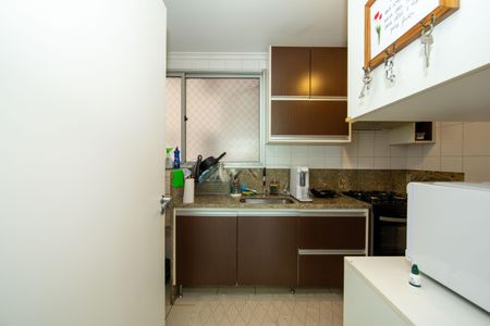 Apartamento à venda com 88m², 3 quartos e 2 vagasCOZINHA