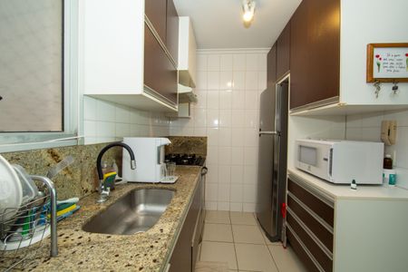 Apartamento à venda com 88m², 3 quartos e 2 vagasCOZINHA