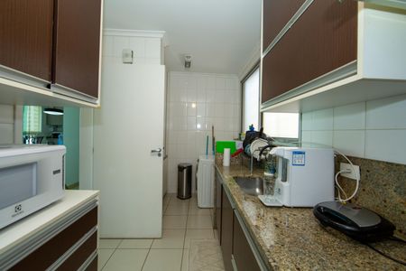 Apartamento à venda com 88m², 3 quartos e 2 vagasCOZINHA