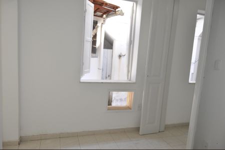 Casa para alugar com 1 quarto, 46m² em Sampaio, Rio de Janeiro