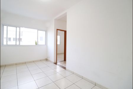 Sala de apartamento para alugar com 2 quartos, 52m² em Granada, Uberlândia