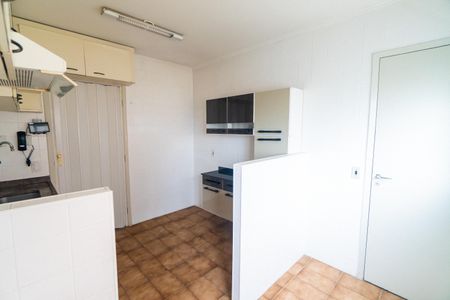 Apartamento à venda com 69m², 2 quartos e 1 vaga Apartamento à venda com 69m², 2 quartos e 1 vagaCozinha e Área de Serviço