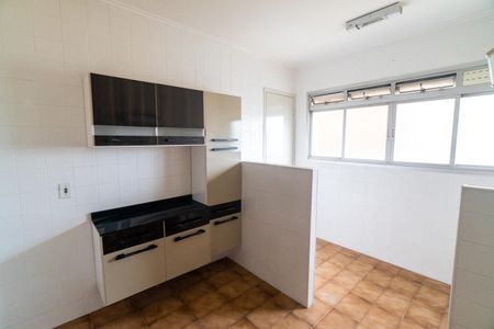 Apartamento à venda com 69m², 2 quartos e 1 vaga Apartamento à venda com 69m², 2 quartos e 1 vagaCozinha e Área de Serviço