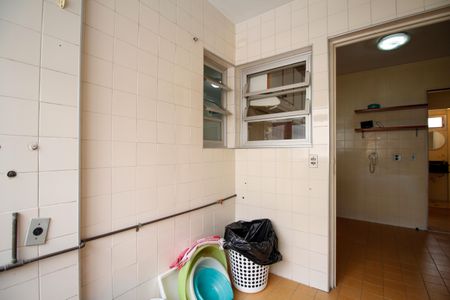 Apartamento à venda com 85m², 2 quartos e 1 vagaÁrea de Serviço