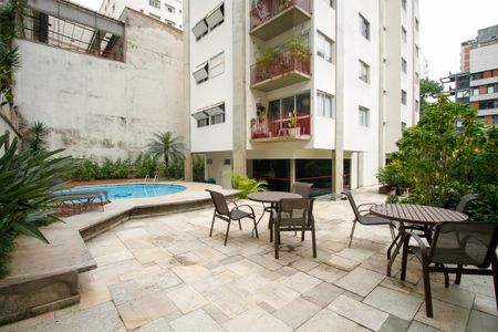 Apartamento à venda com 85m², 2 quartos e 1 vagaÁrea Comum - Piscina