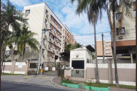 Apartamento para alugar com 62m², 2 quartos e 1 vagaFachada