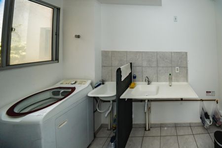 Apartamento para alugar com 75m², 3 quartos e 1 vagaÁrea de Serviço