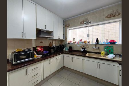 Casa à venda com 350m², 3 quartos e 3 vagasCozinha