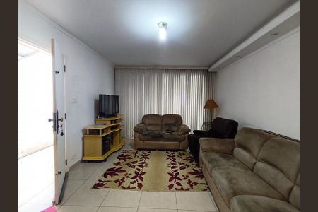 Casa à venda com 350m², 3 quartos e 3 vagasSala