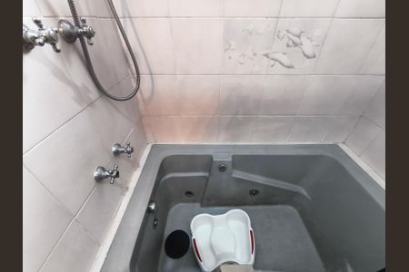 Casa à venda com 350m², 3 quartos e 3 vagasBanheiro da Suíte