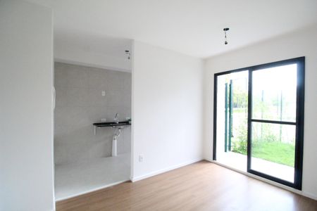 Sala de apartamento para alugar com 2 quartos, 62m² em Barra Olímpica, Rio de Janeiro