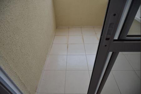 Apartamento para alugar com 52m², 2 quartos e 2 vagasVaranda da Sala