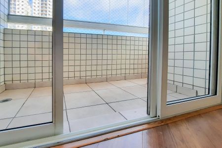 Varanda  de apartamento à venda com 3 quartos, 70m² em Baeta Neves, São Bernardo do Campo