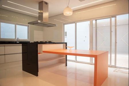 Casa para alugar com 237m², 3 quartos e 3 vagasCozinha