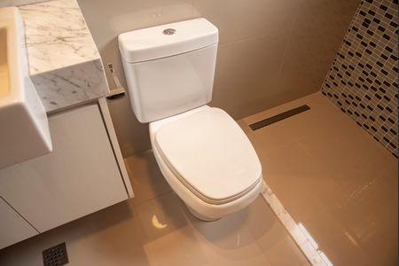 Casa para alugar com 237m², 3 quartos e 3 vagasBanheiro da Suíte 1