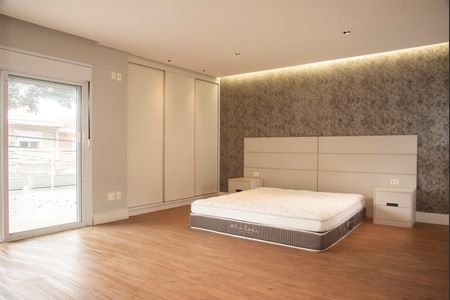 Casa para alugar com 237m², 3 quartos e 3 vagasSuíte 3