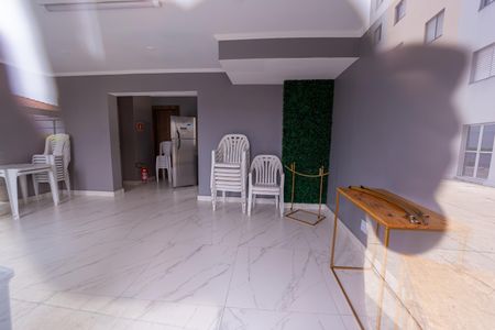 Apartamento à venda com 55m², 2 quartos e 1 vaga Apartamento à venda com 55m², 2 quartos e 1 vagaÁrea comum - Salão de festas