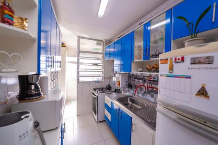 Apartamento à venda com 55m², 2 quartos e 1 vaga Apartamento à venda com 55m², 2 quartos e 1 vagaCozinha