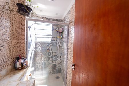 Apartamento à venda com 55m², 2 quartos e 1 vaga Apartamento à venda com 55m², 2 quartos e 1 vagaBanheiro