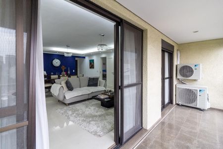 Apartamento para alugar com 134m², 3 quartos e 2 vagasVaranda
