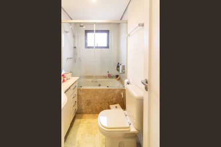 Apartamento para alugar com 134m², 3 quartos e 2 vagasBanheiro Suíte 1