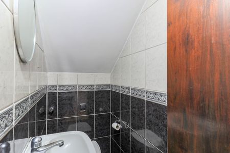 Casa para alugar com 100m², 2 quartos e 1 vagaLavabo