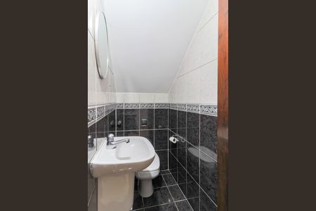 Casa para alugar com 100m², 2 quartos e 1 vagaLavabo