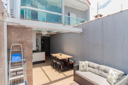 Casa à venda com 178m², 3 quartos e 3 vagas Casa à venda com 178m², 3 quartos e 3 vagasEspaço de Lazer