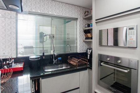 Casa à venda com 178m², 3 quartos e 3 vagas Casa à venda com 178m², 3 quartos e 3 vagasCozinha