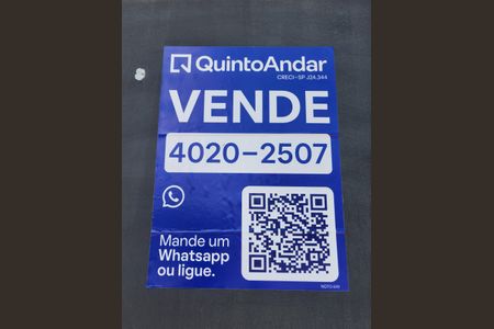 Casa à venda com 178m², 3 quartos e 3 vagas Casa à venda com 178m², 3 quartos e 3 vagasPlaca