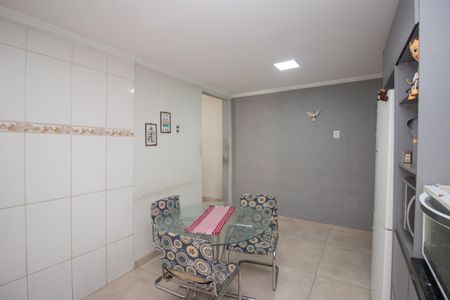 Casa à venda com 163m², 4 quartos e 8 vagasCozinha