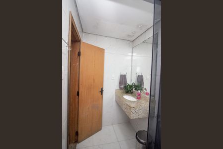 Casa à venda com 163m², 4 quartos e 8 vagasBanheiro Social