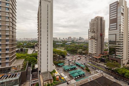Vista de apartamento à venda com 2 quartos, 36m² em Indianópolis, São Paulo